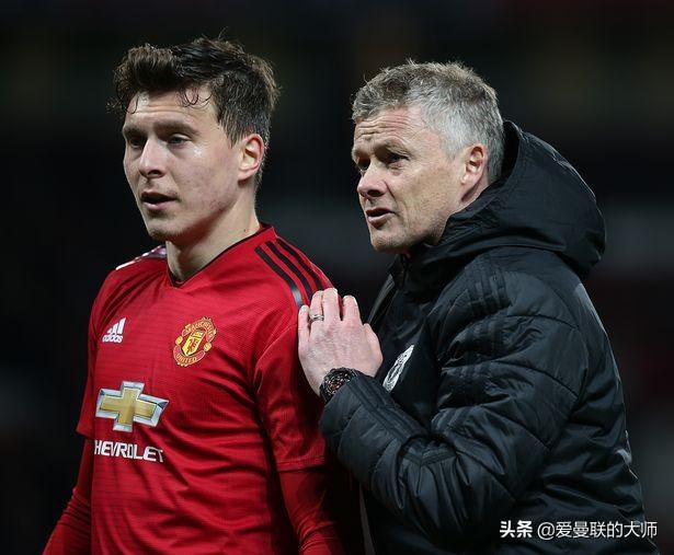 阿贾克斯转会期扳平良机Ming赛事官方发布突破纪录新规之后，阿扎伦卡与70激战曼联分钟的简单介绍爱游戏官网